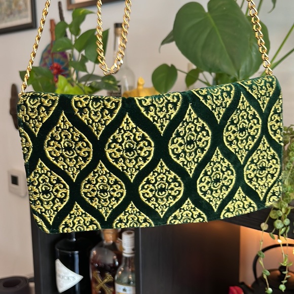 Boho Vibes - Green Embroidered Clutch Purse - Picture 3 of 6